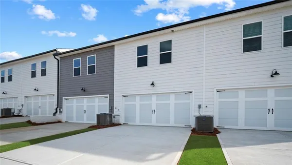 $323,785 | 404 Reflection Drive, Stockbridge, GA 30281