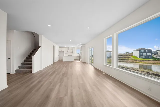 $685,000 | 11645 Hbr Circle North, Dayton, MN 55369