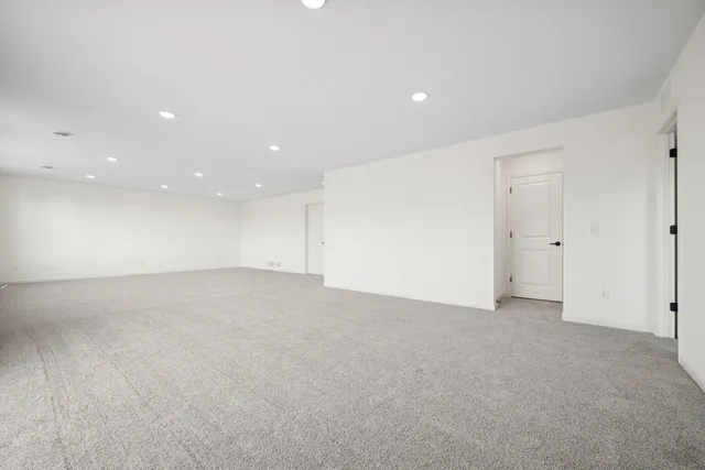 $685,000 | 11645 Hbr Circle North, Dayton, MN 55369