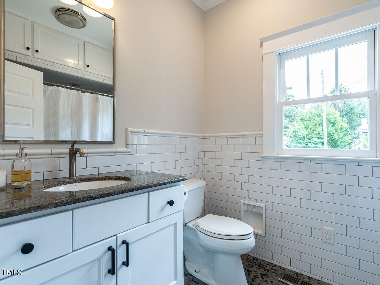 200 West Whitaker Mill Road Raleigh, NC 27608 - Photo 18 of 35 022-1280x960-bathroom