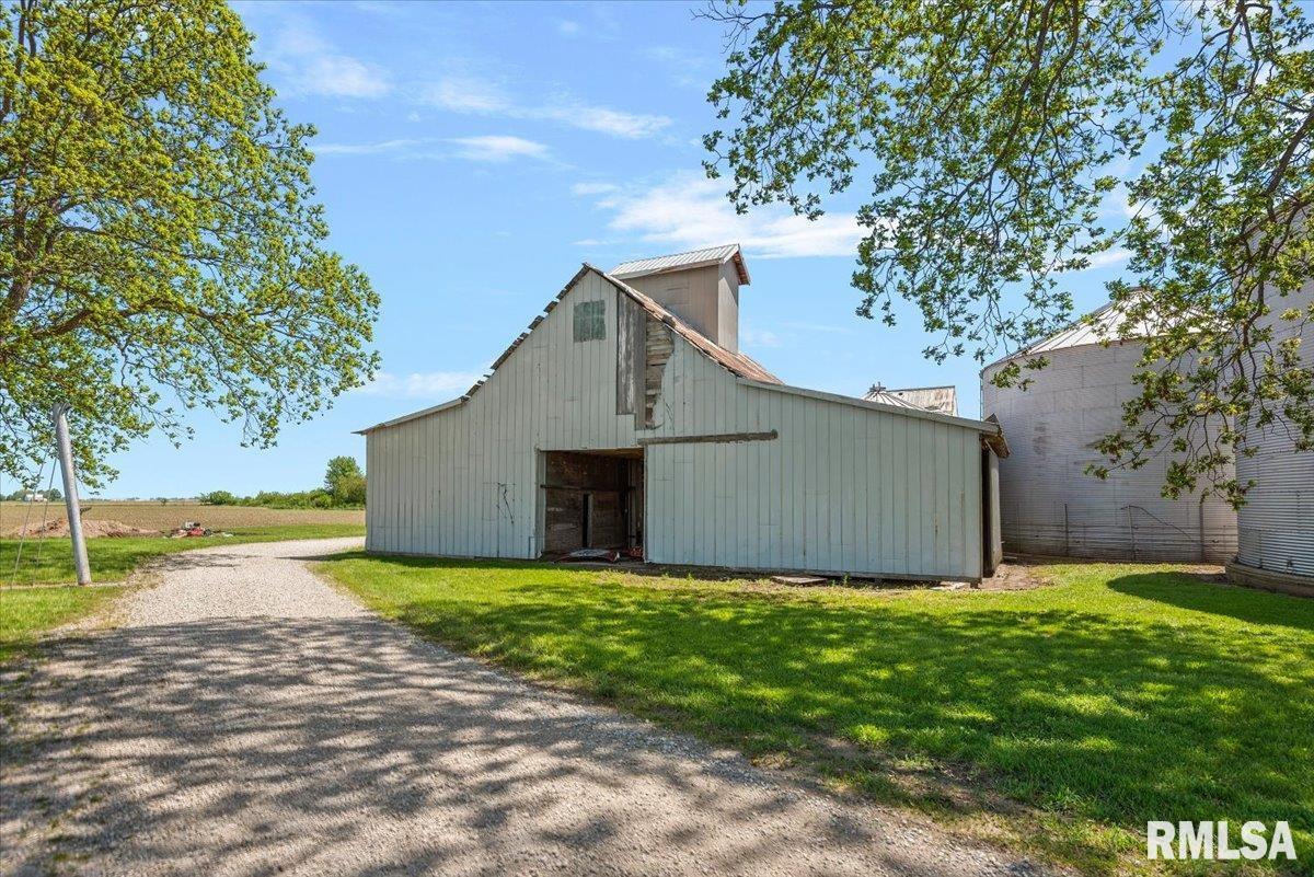 20205 North 20th Avenue Nokomis, IL 62075 - Photo 65 of 88