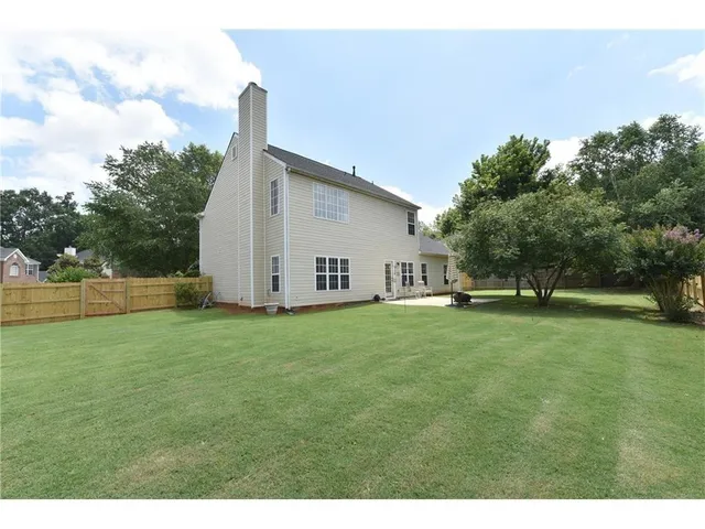 $2,300 | 800 Johnson Mill Terrace, Sugar Hill, GA 30518