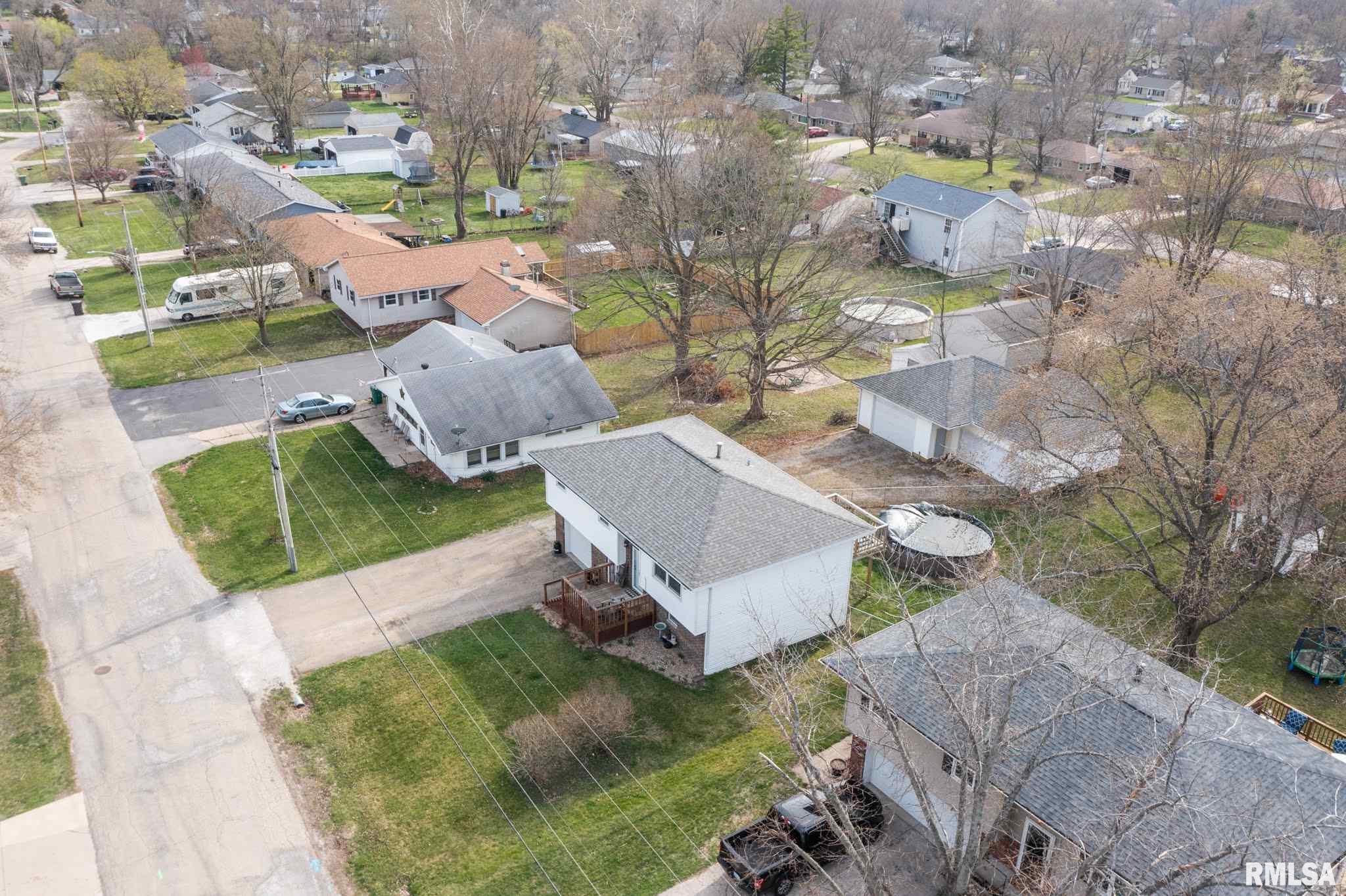 103 Quail Trail Washington, IL 61571 - Photo 11 of 48 Gallery Image 11