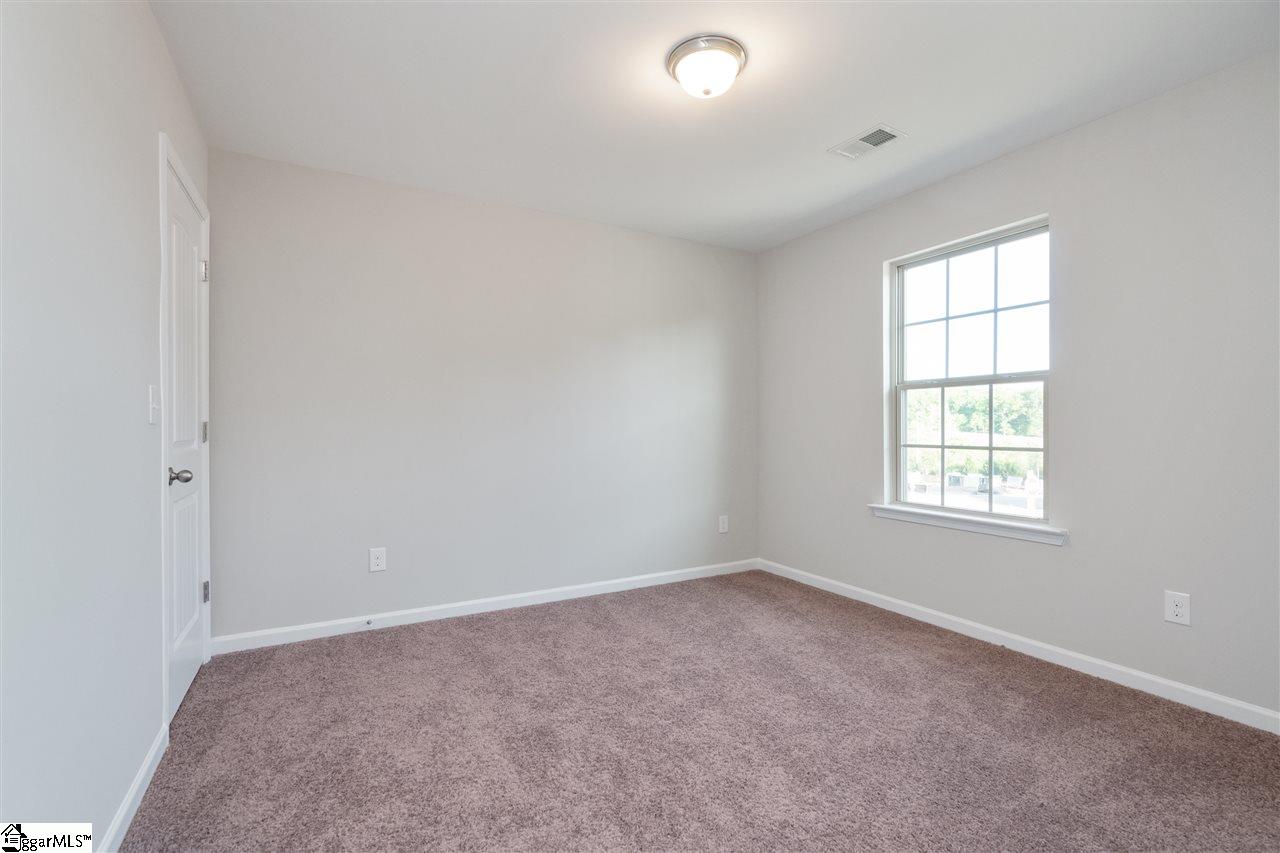 604 Autumn Breeze Walk Inman, SC 29349 - Photo 18 of 26 Gallery Image 18