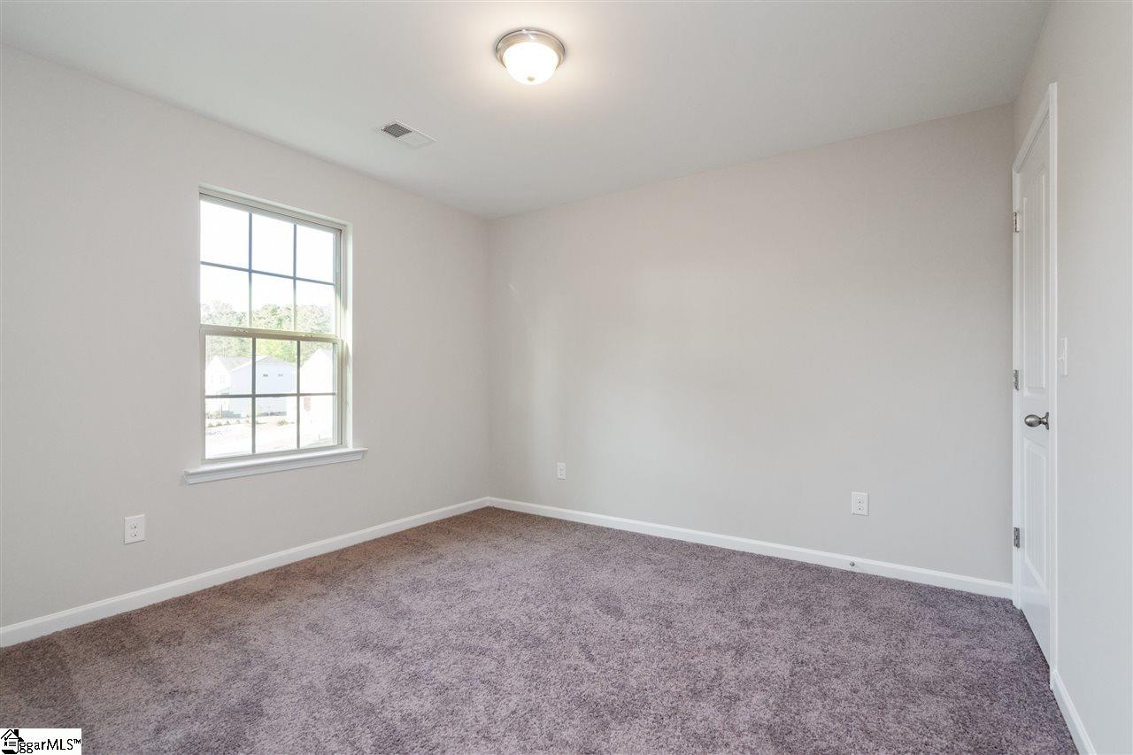 604 Autumn Breeze Walk Inman, SC 29349 - Photo 19 of 26 Gallery Image 19