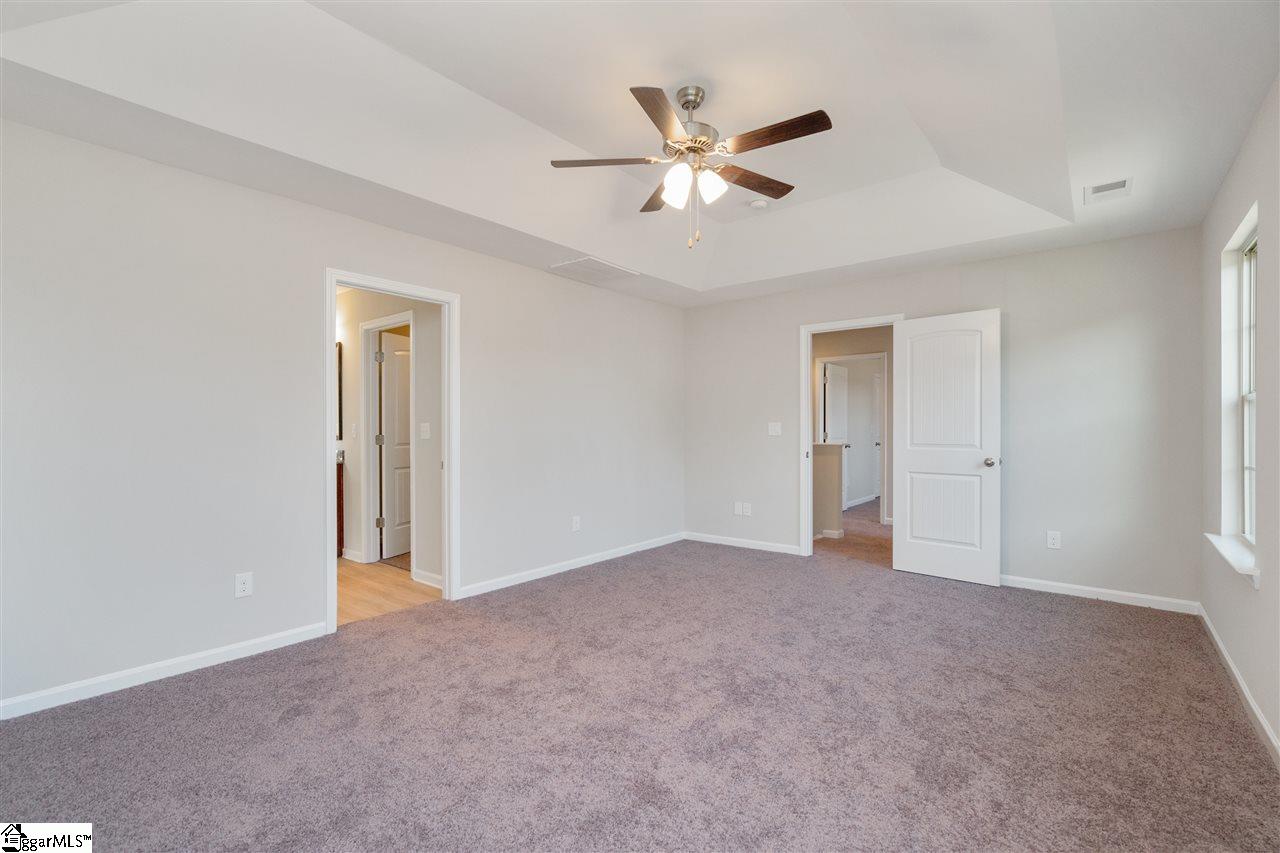 604 Autumn Breeze Walk Inman, SC 29349 - Photo 5 of 26 Gallery Image 5