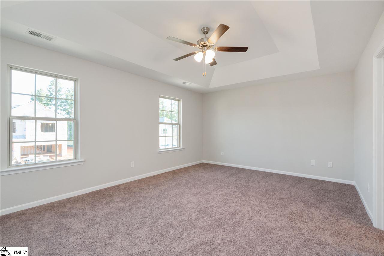 604 Autumn Breeze Walk Inman, SC 29349 - Photo 8 of 26 Gallery Image 8