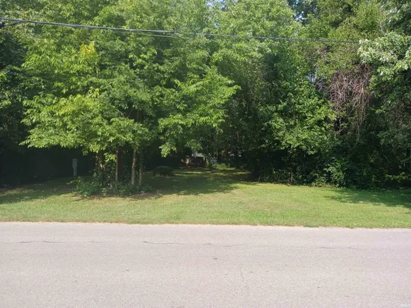 $29,900 | 229-231 West New Albany Avenue, Vincennes, IN 47591