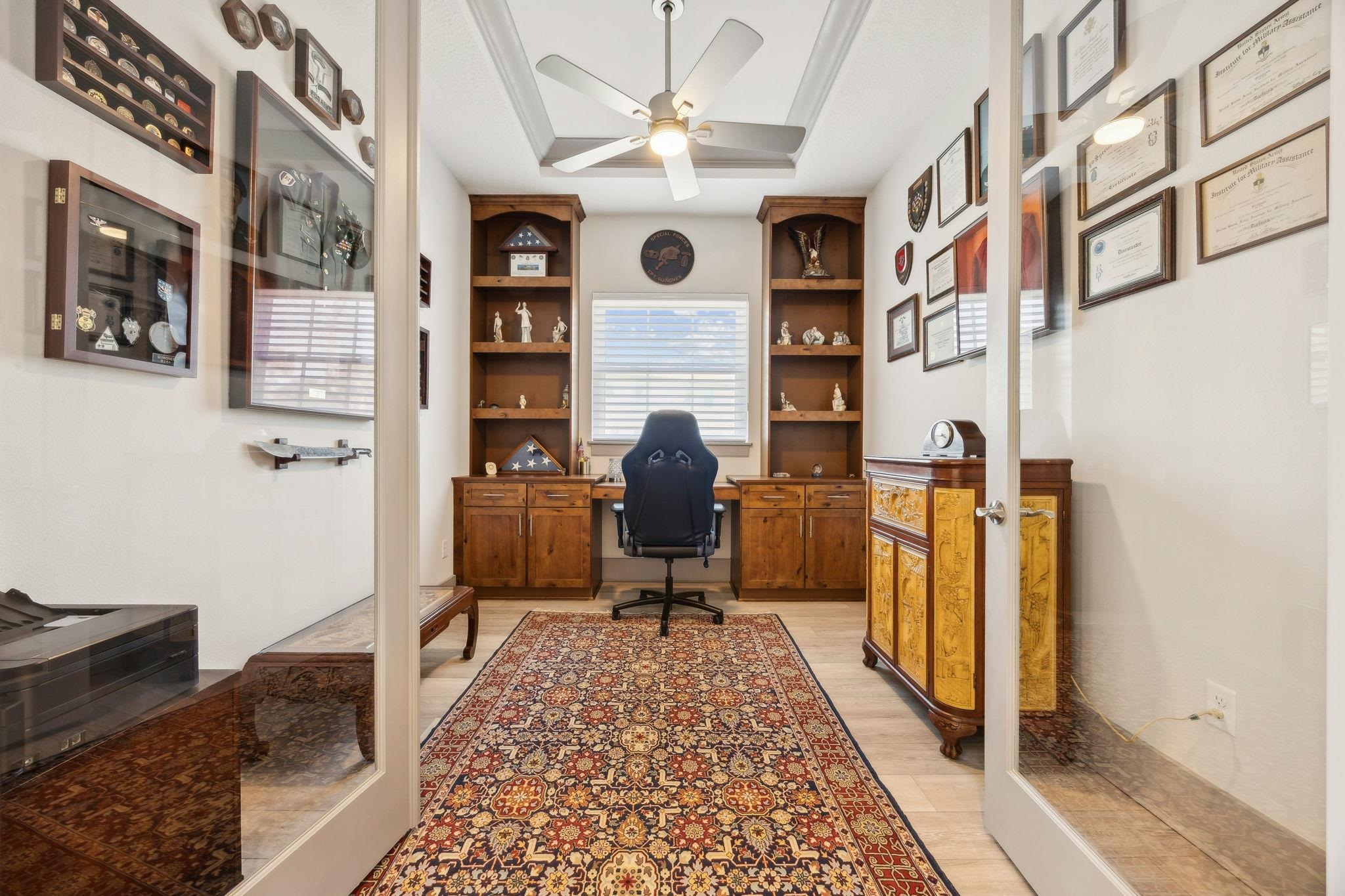 18 Rio Vista Drive Palm Coast, FL 32137 - Photo 11 of 73 a living room with furniture and a fireplace