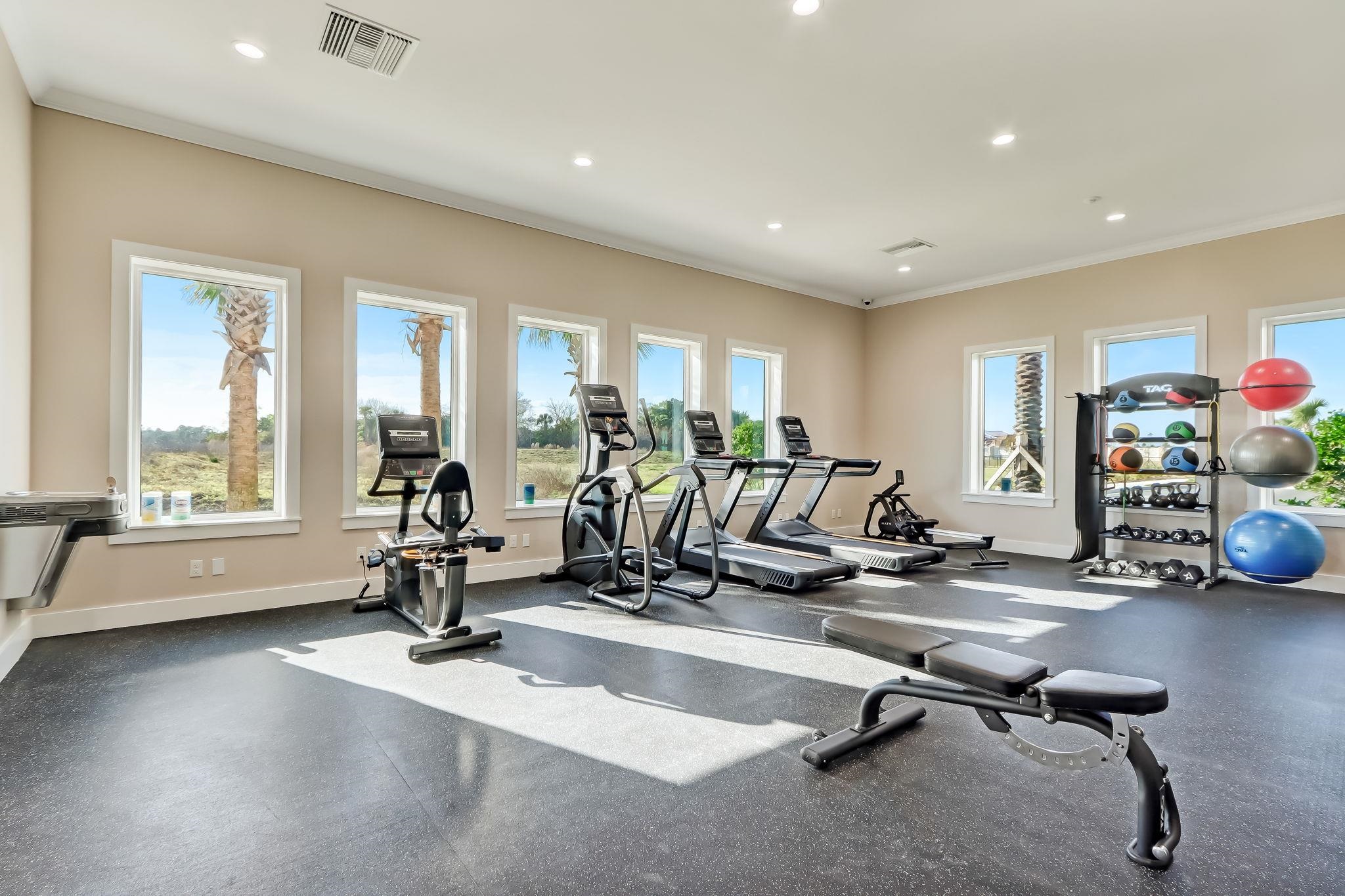 18 Rio Vista Drive Palm Coast, FL 32137 - Photo 65 of 73 a view of a room with gym equipment