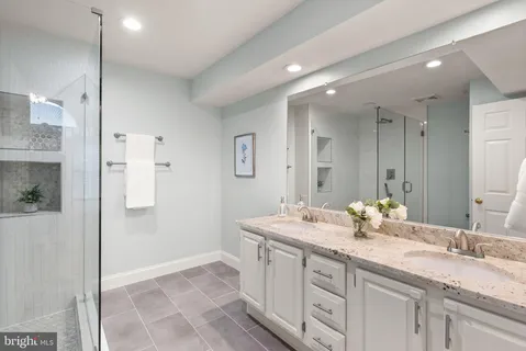 $795,000 | 3855 Inverness Road, Fairfax, VA 22033