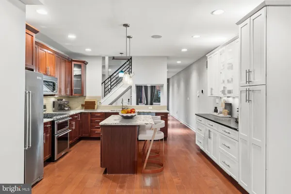 $5,950 | 765 South 15th Street, Philadelphia, PA 19146