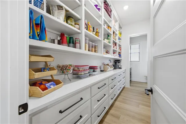 $1,149,900 | 2 Woodview Road, St. Joseph, MO 64507