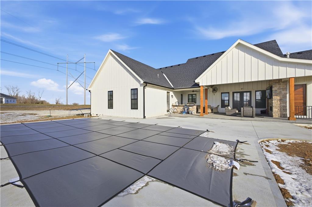 2 Woodview Road St. Joseph, MO 64507 - Photo 4 of 96