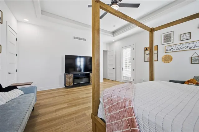 $1,149,900 | 2 Woodview Road, St. Joseph, MO 64507