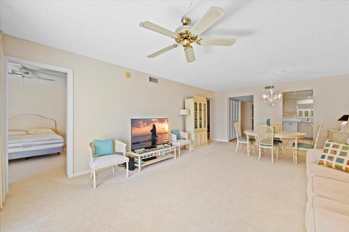 1190 Sugar Sands Boulevard, Unit 514 Riviera Beach, FL 33404 - Photo 16 of 30 31-LUX2597.jpg1
