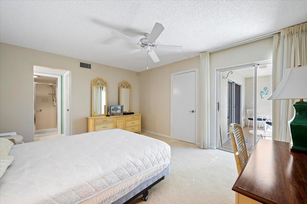 1190 Sugar Sands Boulevard, Unit 514 Riviera Beach, FL 33404 - Photo 21 of 30 36-LUX2627.jpg1