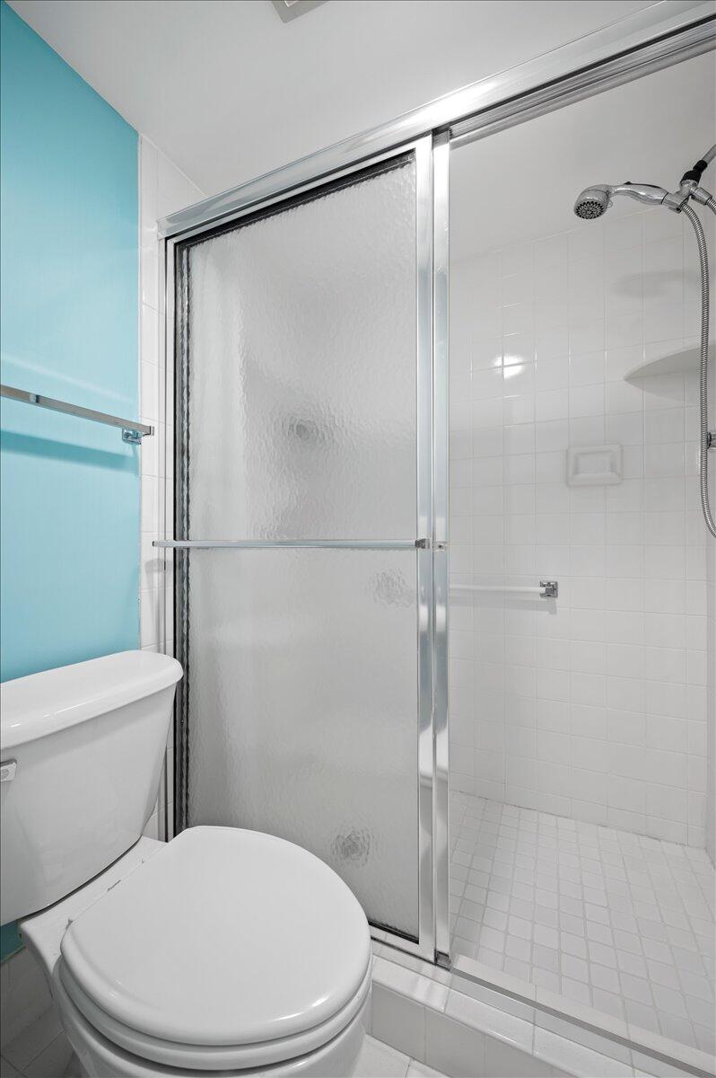 1190 Sugar Sands Boulevard, Unit 514 Riviera Beach, FL 33404 - Photo 23 of 30 38-LUX2647