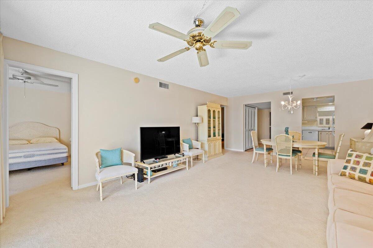 1190 Sugar Sands Boulevard, Unit 514 Riviera Beach, FL 33404 - Photo 7 of 30 30-LUX2597