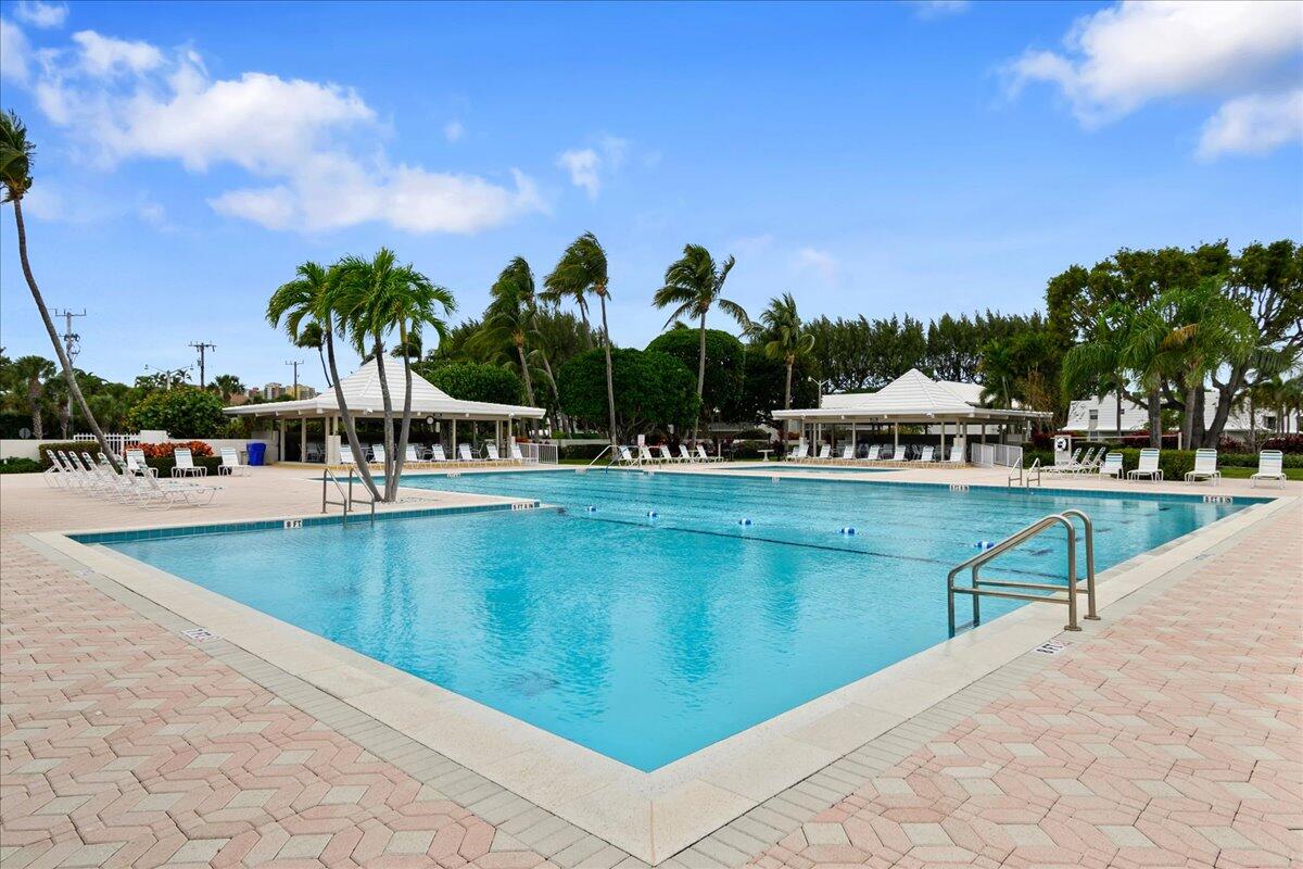 1190 Sugar Sands Boulevard, Unit 514 Riviera Beach, FL 33404 - Photo 10 of 30 10-JLC_3029