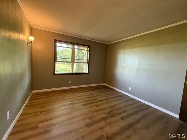 $220,000 | 299 East 3050th Avenue, Ramsey, IL 62080