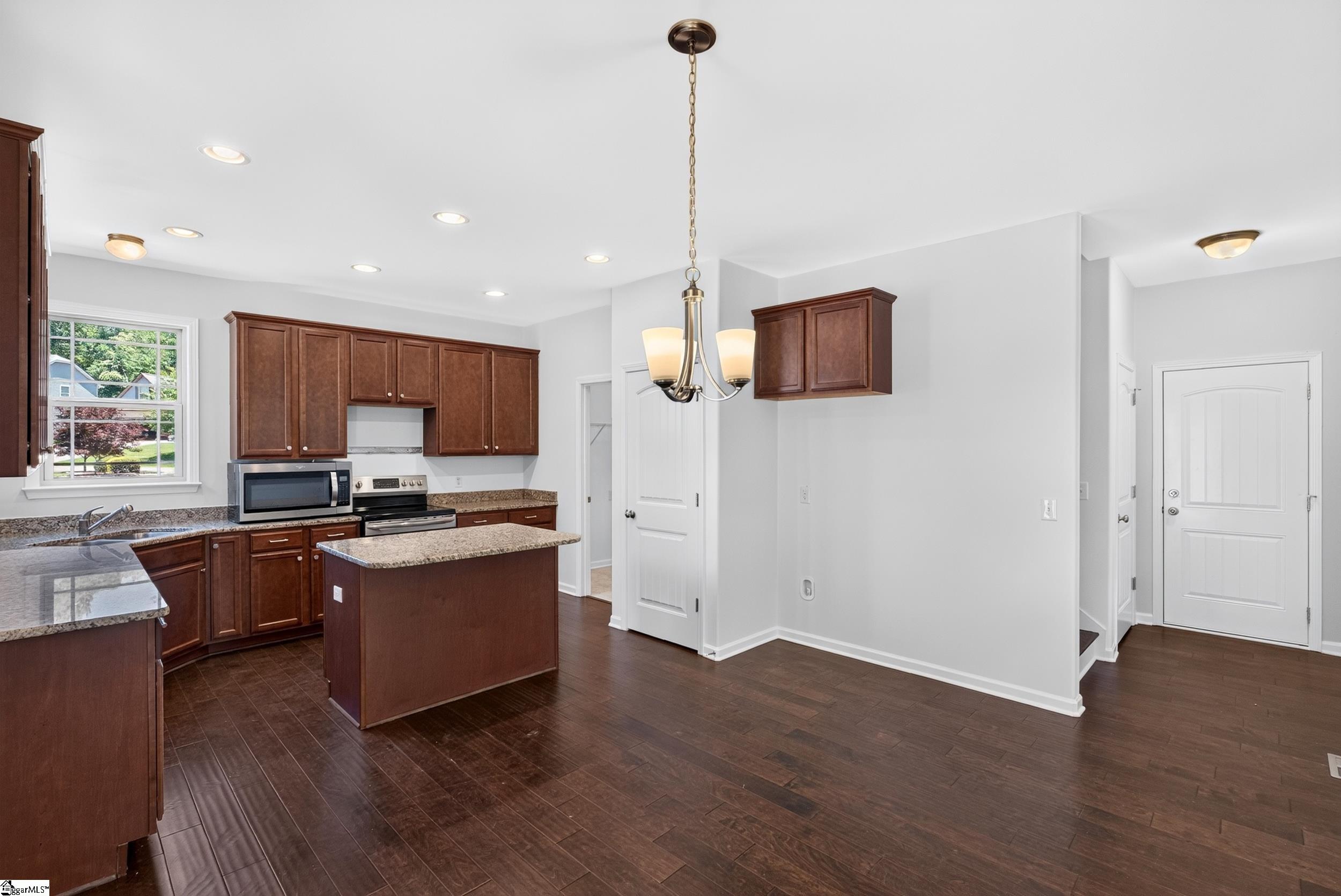 407 Oak Ridge Place Easley, SC 29642 - Photo 12 of 46