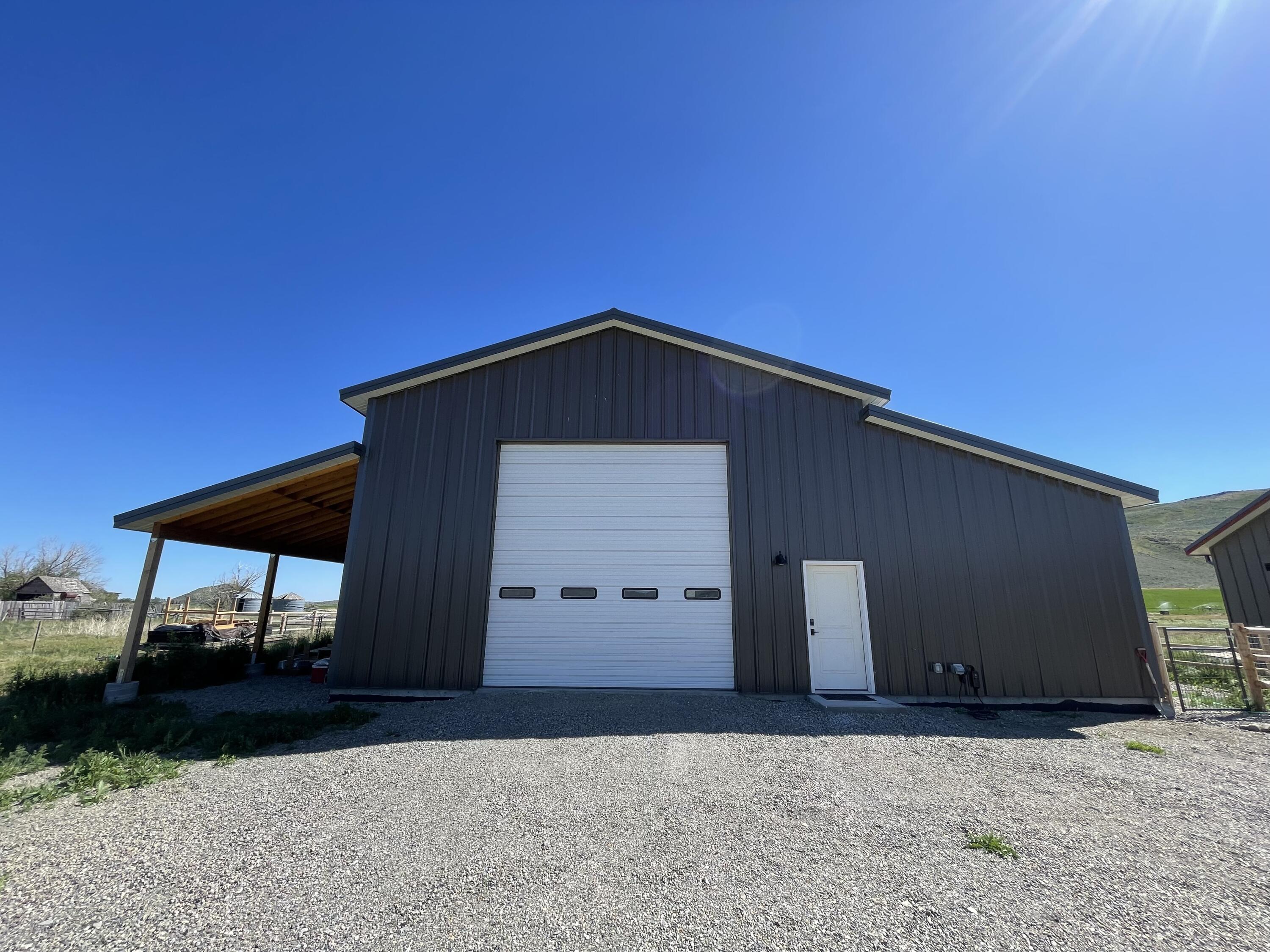 159 Foothill Road Carey, ID 83320 - Photo 12 of 24 Full professional shop space