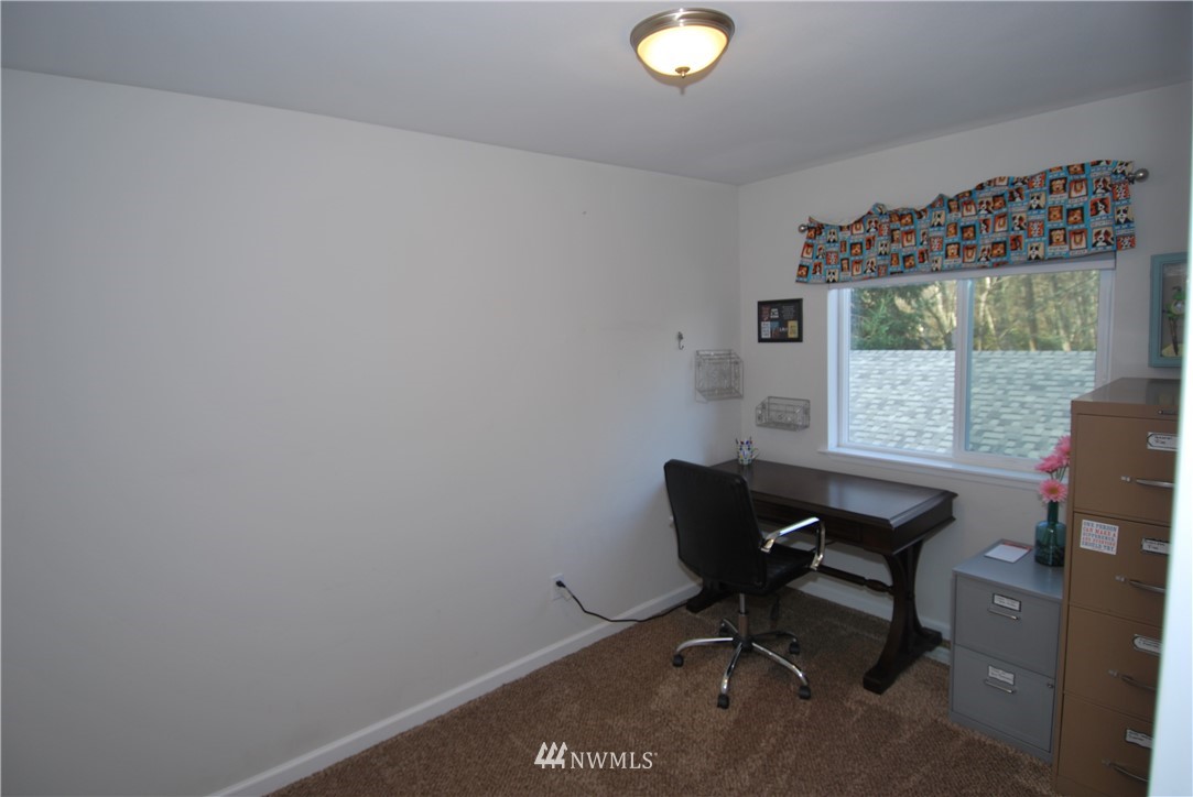 18485 Rudolph Loop Northeast Poulsbo, WA 98370 - Photo 12 of 15 Gallery Image 12
