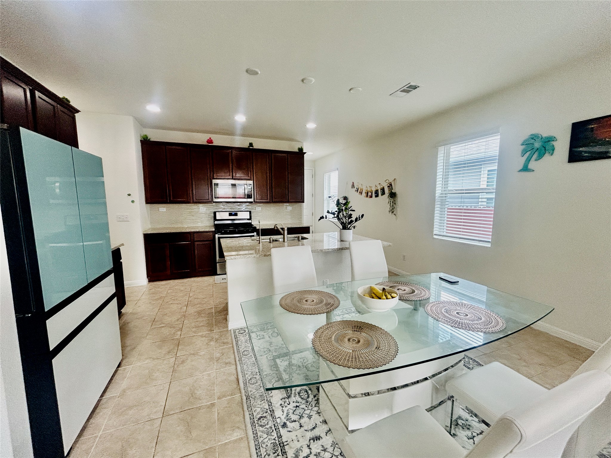 428 Gaida Loop Georgetown, TX 78628 - Photo 4 of 33