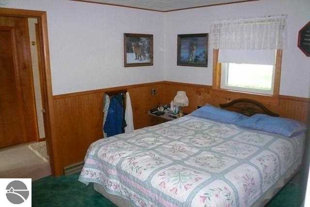 2818 West Log Lake Road Northeast Kalkaska, MI 49646 - Photo 46 of 56 1804222-45.JPG
