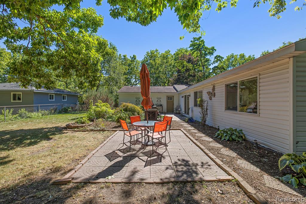 4390 Rohr Road Lake Orion, MI 48359 - Photo 42 of 64