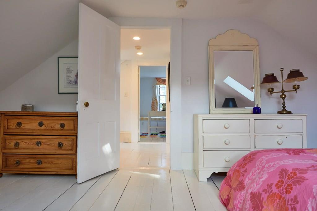 8 Ellery Street Cambridge, MA 02138 - Photo 21 of 27