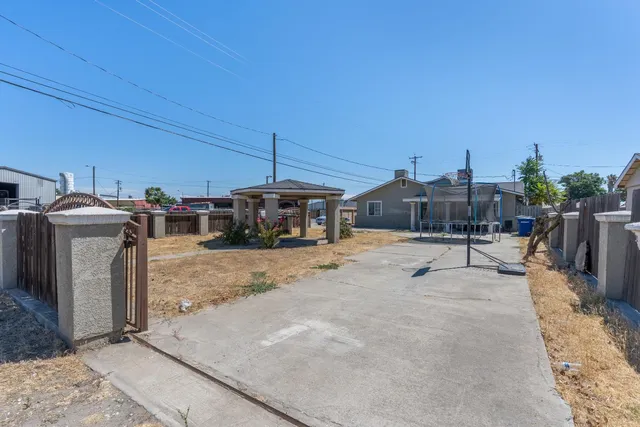 $450,000 | 3600 Spruce Avenue, Ceres, CA 95307