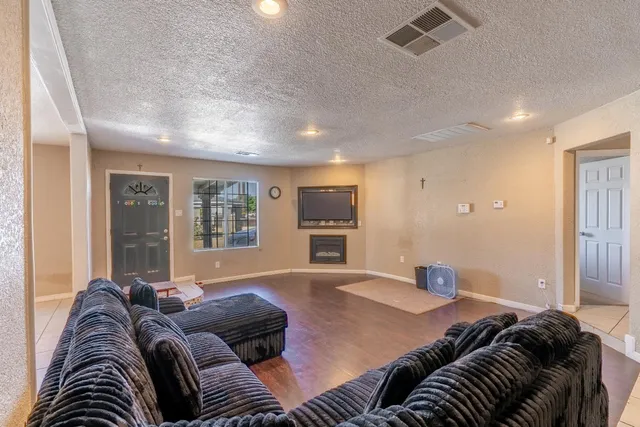 $450,000 | 3600 Spruce Avenue, Ceres, CA 95307