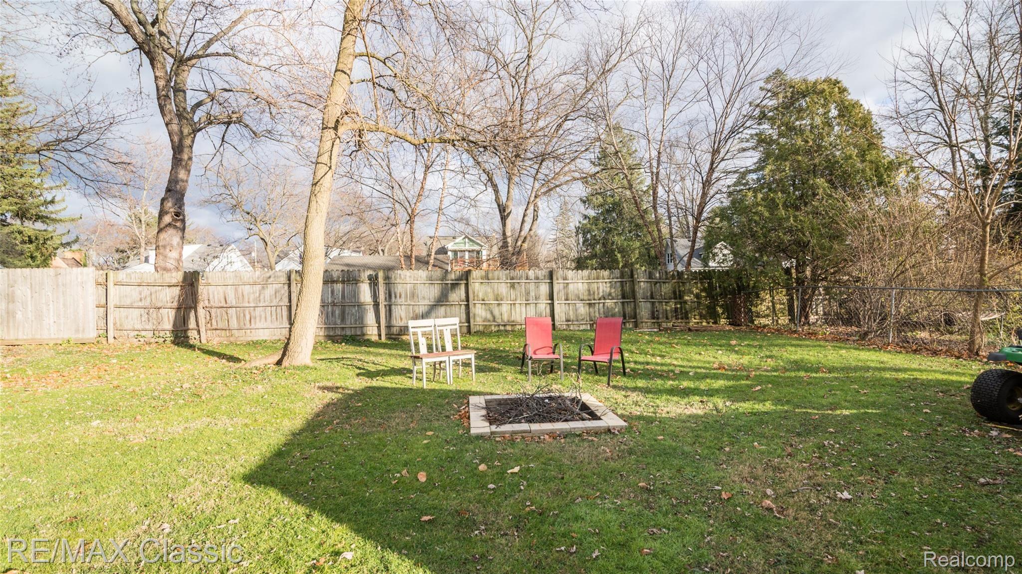22624 Power Road Farmington, MI 48336 - Photo 18 of 43 005_9.jpg