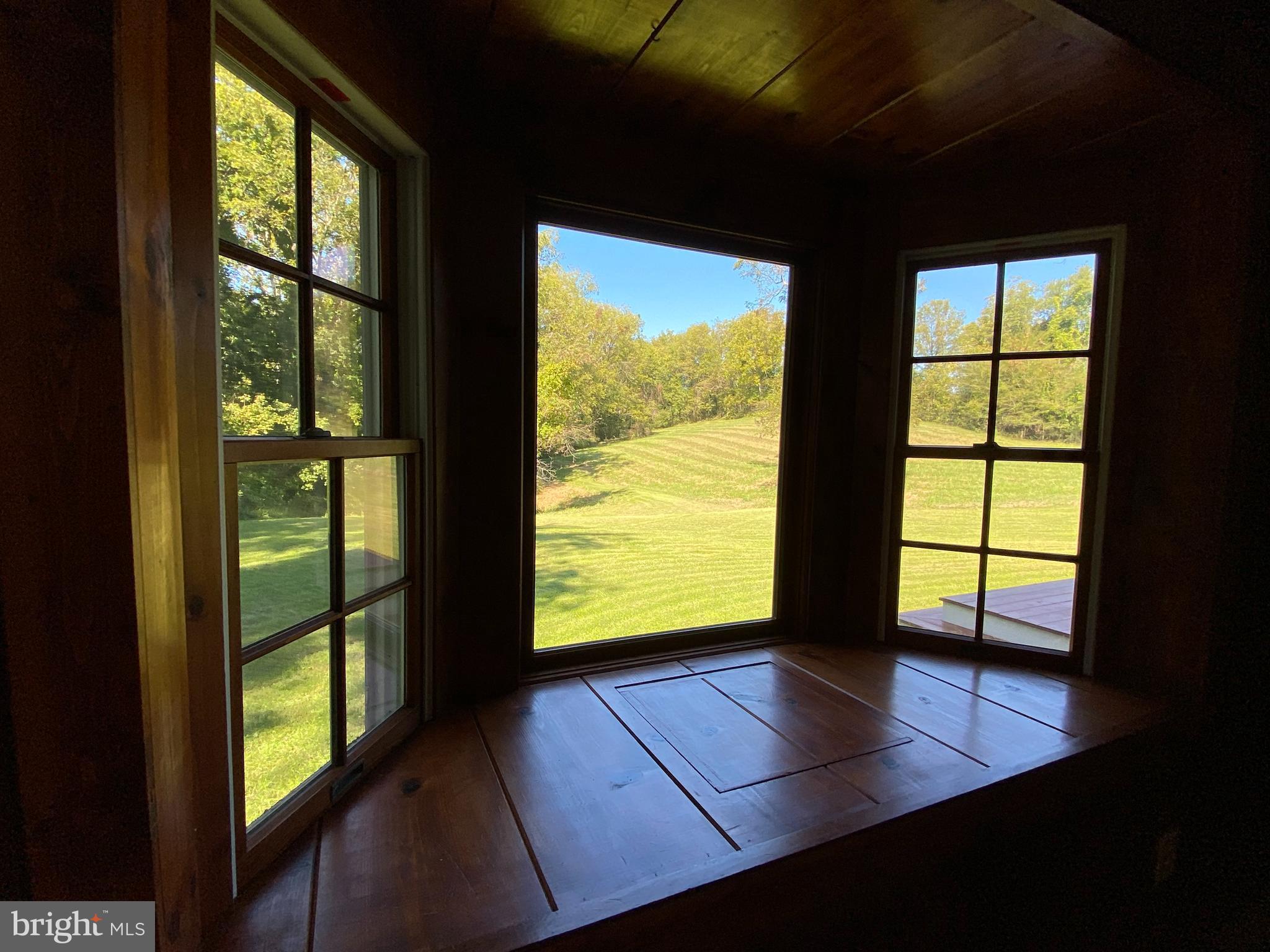 8546 Springs Road Warrenton, VA 20186 - Photo 13 of 36 Gallery Image 13