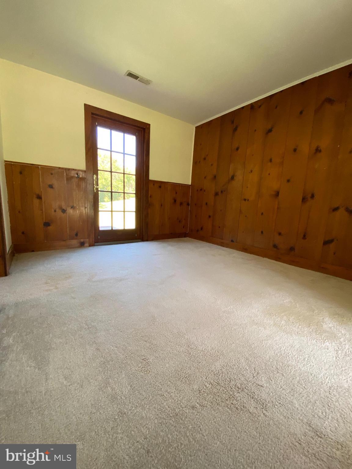 8546 Springs Road Warrenton, VA 20186 - Photo 8 of 36 Gallery Image 8