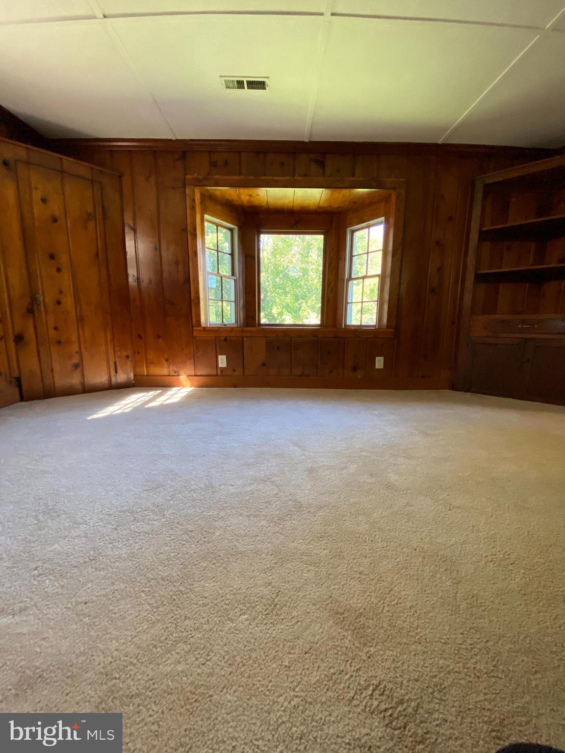 8546 Springs Road Warrenton, VA 20186 - Photo 10 of 36 Gallery Image 10