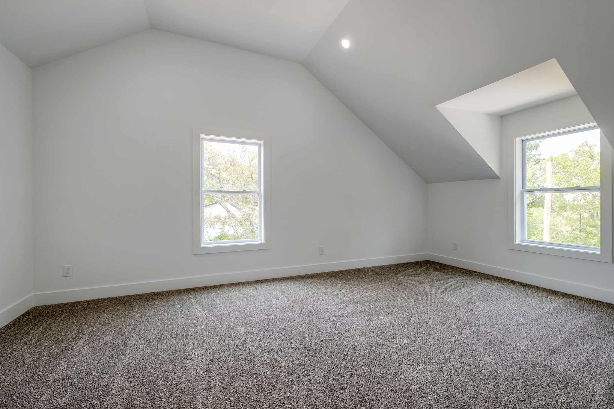 4341 Goins Road Nashville, TN 37211 - Photo 21 of 28 an empty room with a window