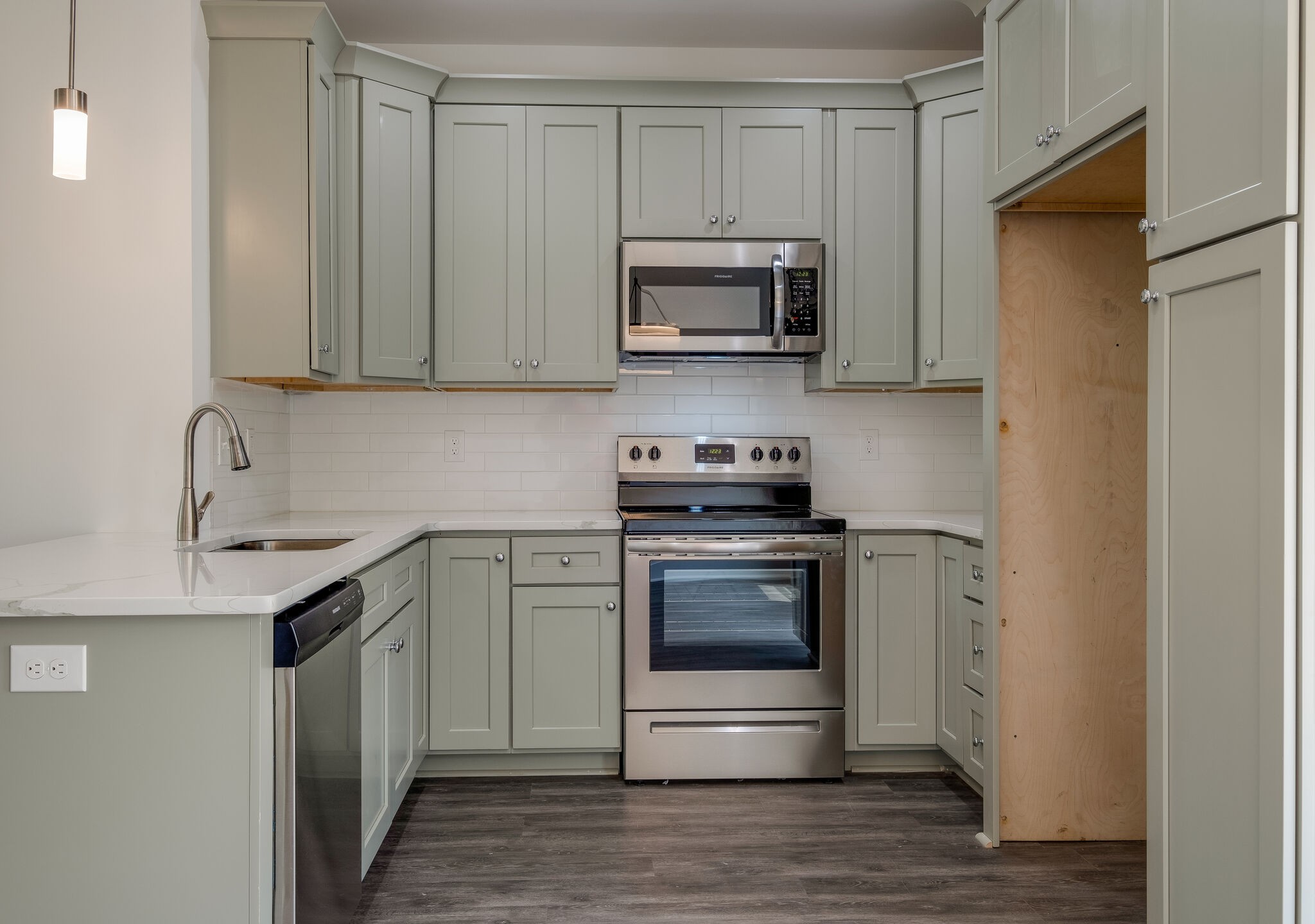 4341 Goins Road Nashville, TN 37211 - Photo 8 of 28 a kitchen with stainless steel appliances granite countertop a sink and a stove