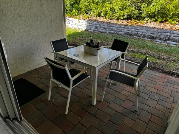 $2,900 | 6008 Bella Rosa Lane, Vero Beach, FL 32966
