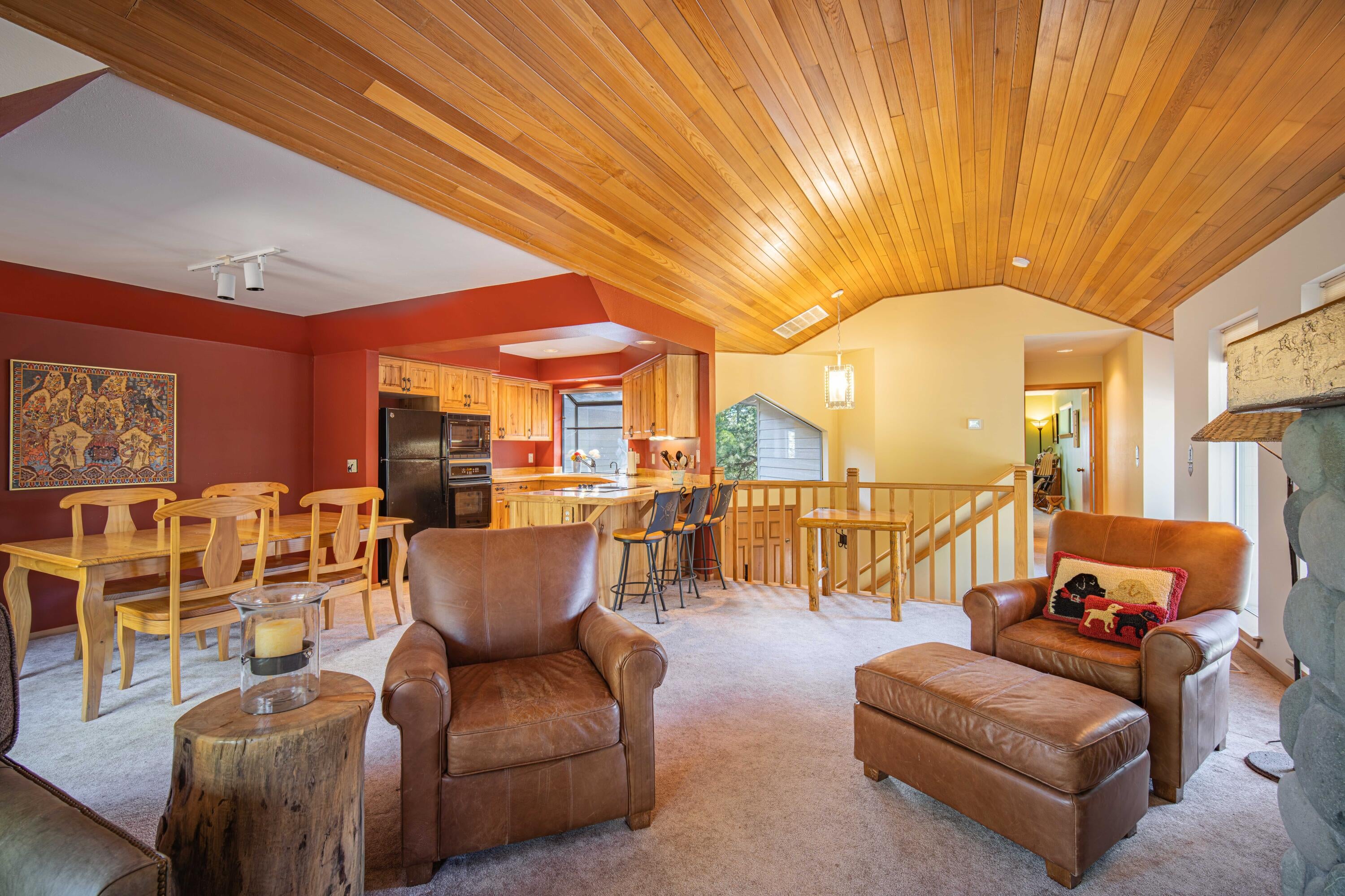 17682 Bittern Lane, Unit 31 Sunriver, OR 97707 - Photo 10 of 44 Gallery Image 10