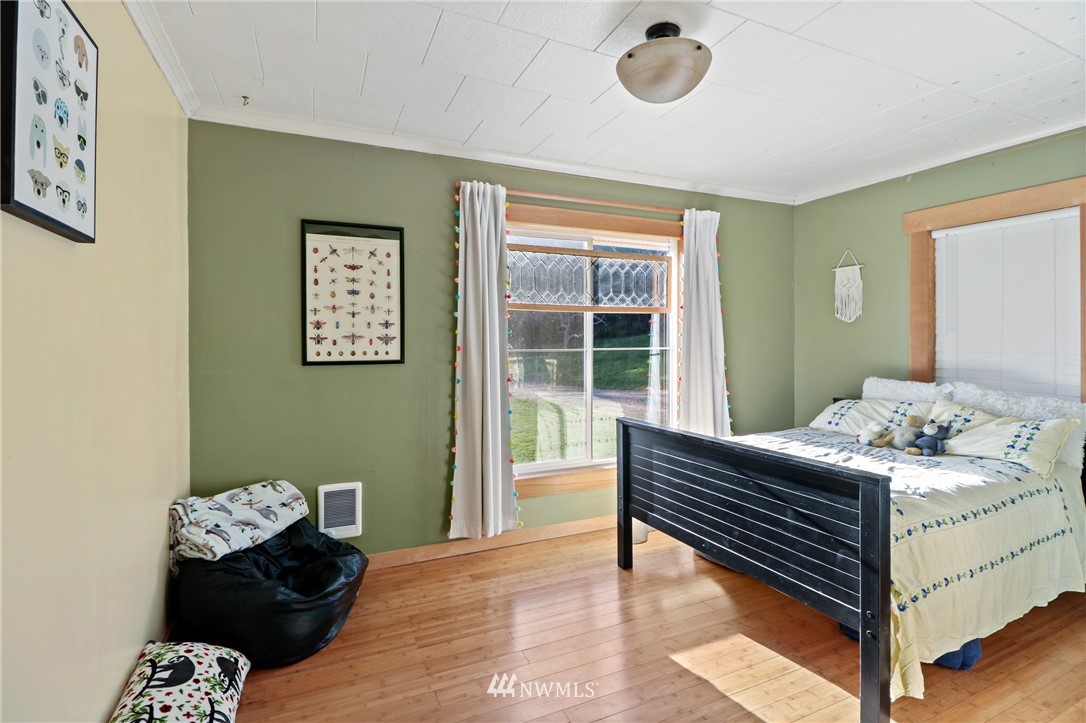 7010 Churchill Road Southeast Tenino, WA 98589 - Photo 12 of 37 Gallery Image 12