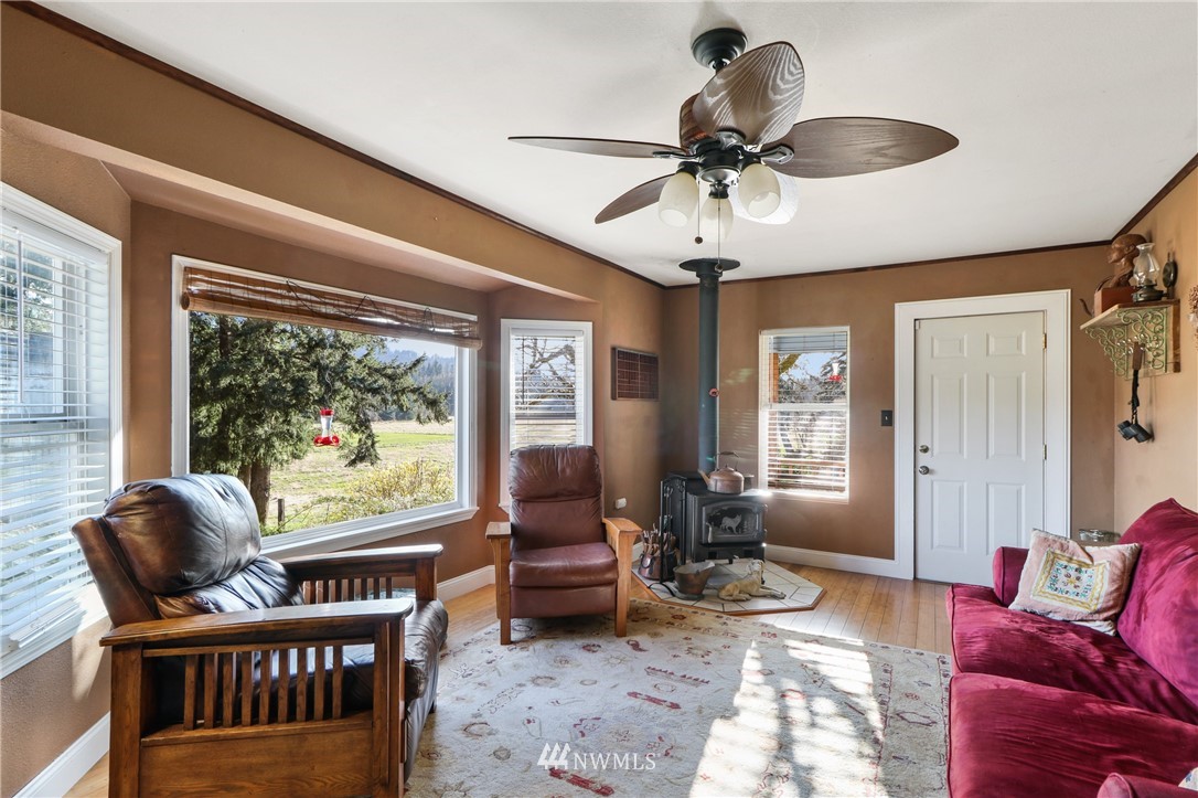 7010 Churchill Road Southeast Tenino, WA 98589 - Photo 6 of 37 Gallery Image 6