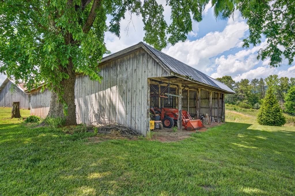 1444 Cherry Creek Road Sparta, TN 38583 - Photo 14 of 43
