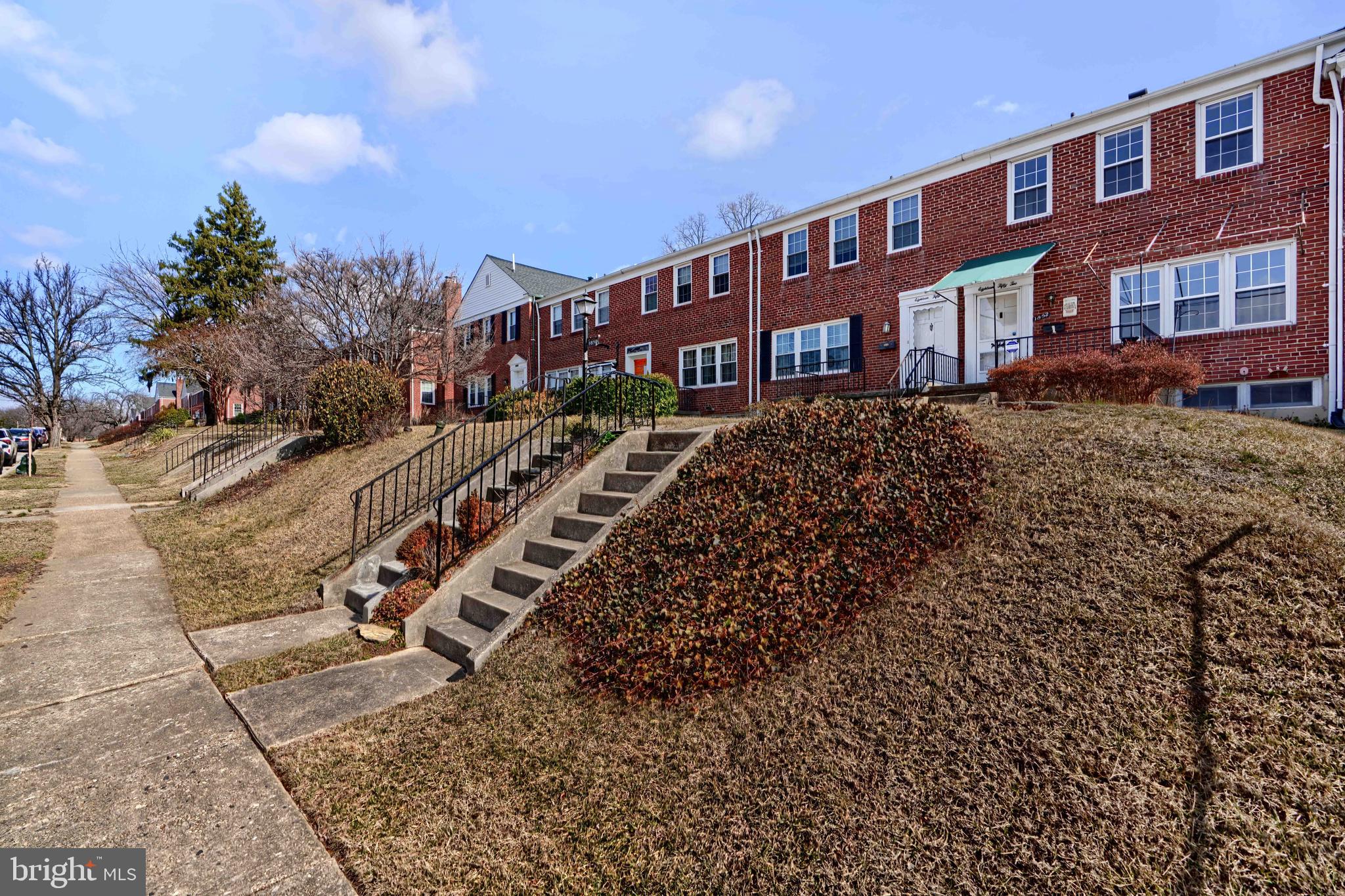 1852 Edgewood Road Towson, MD 21286 - Photo 3 of 31 a view of a large building