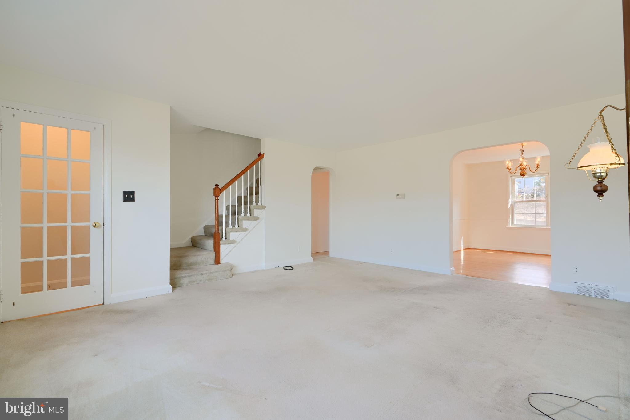 1852 Edgewood Road Towson, MD 21286 - Photo 6 of 31 an empty room with windows