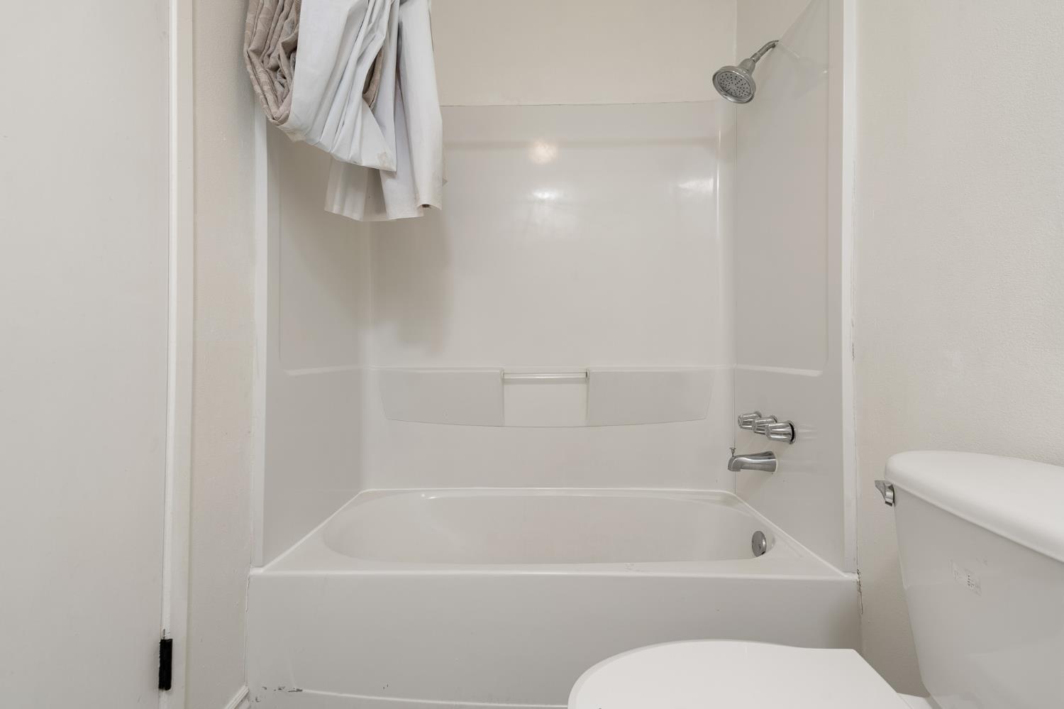 1009 Springoak Way Stockton, CA 95209 - Photo 32 of 43