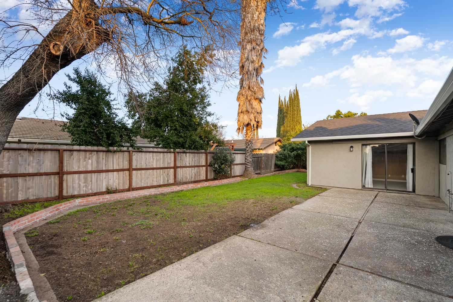 1009 Springoak Way Stockton, CA 95209 - Photo 38 of 43