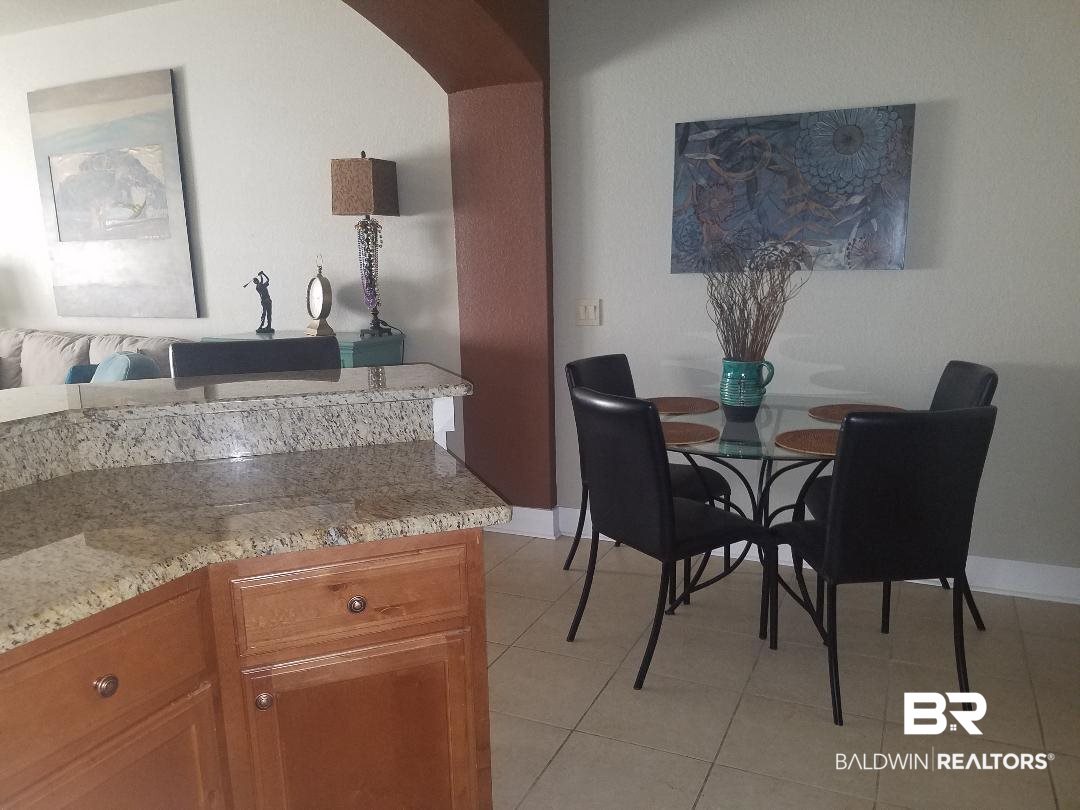20050-609 Oak Road East, Unit 609 Gulf Shores, AL 36542 - Photo 4 of 49 Dining Table